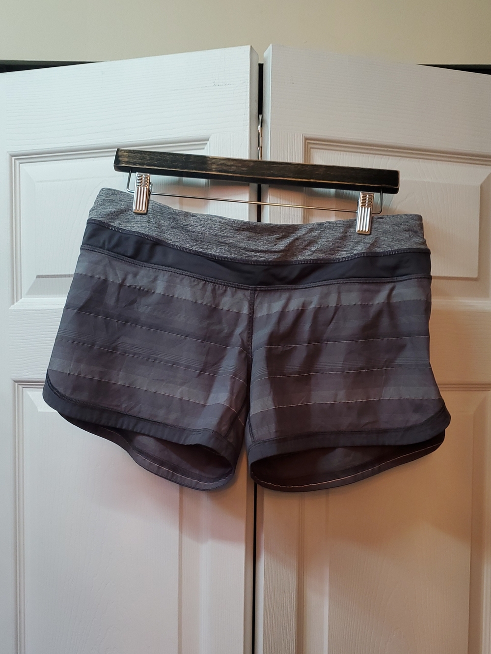 lululemon athletica Women's Gray Layered Running Shorts